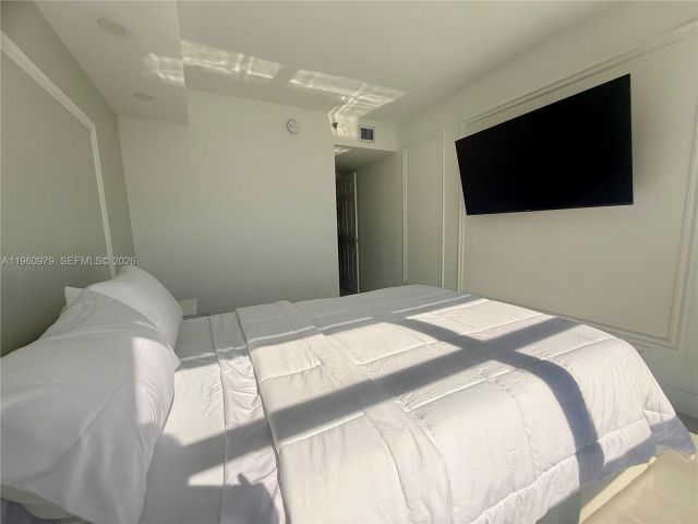 Apartment for rent  Unit #2312 - photo 7425389