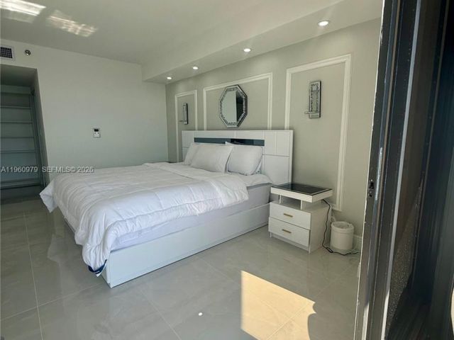 Apartment for rent  Unit #2312 - photo 7425391