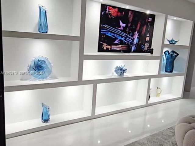 Apartment for rent  Unit #2312 - photo 7425402