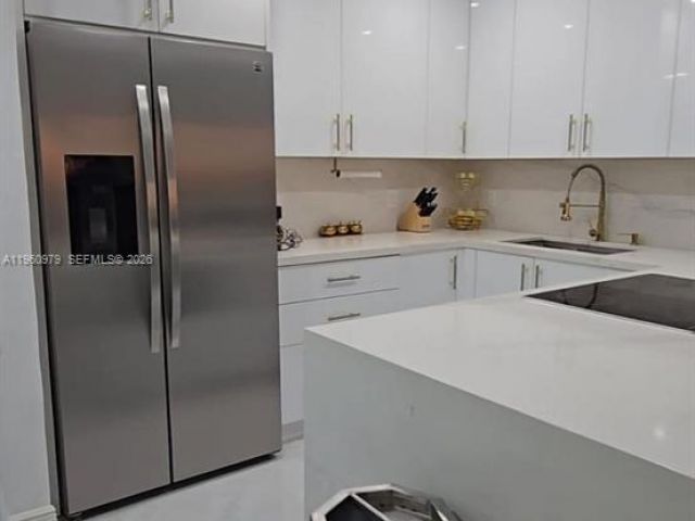 Apartment for rent  Unit #2312 - photo 7425406