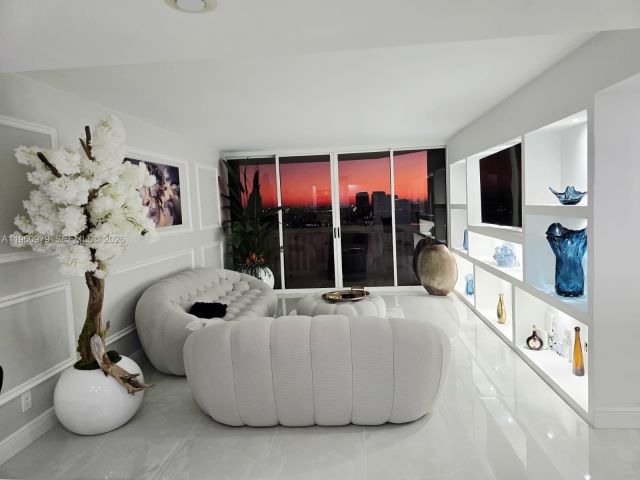 Apartment for rent  Unit #2312 - photo 7425415