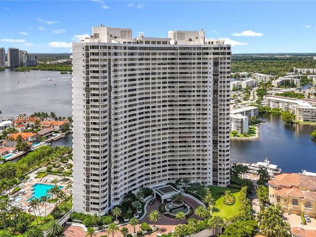 Apartment for rent  Unit #2312 - photo 7425417