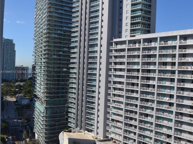 Apartment for rent  Unit #2003 - photo 7402425