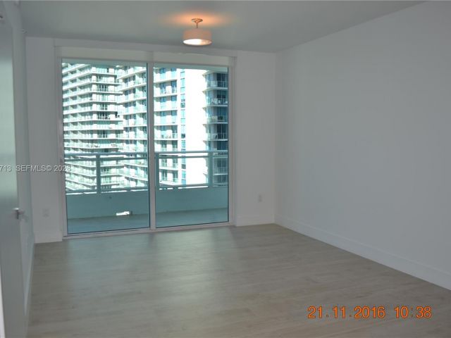 Apartment for rent  Unit #2003 - photo 7402430