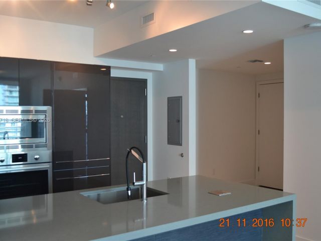 Apartment for rent  Unit #2003 - photo 7402432