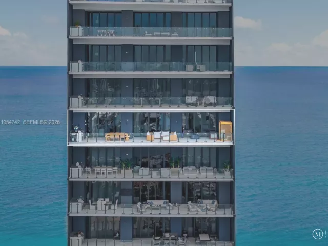 2-bedroom condo for sale in Sunny Isles Beach - 17141 Collins Ave 2902 - MondialRealty