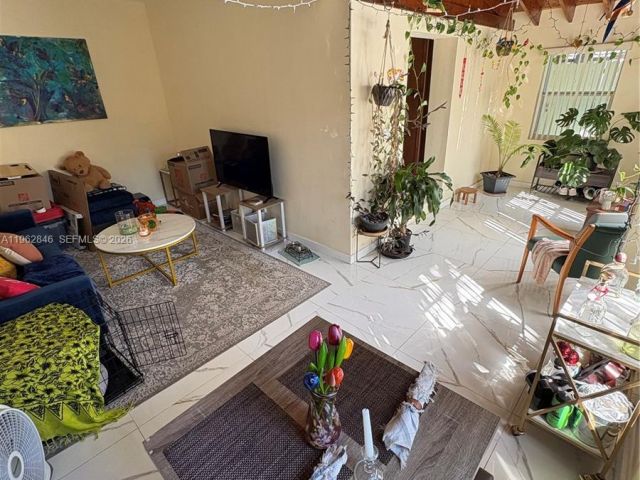 3-bedroom home for rent in North Miami Beach - 1655 NE 175th St - MondialRealty