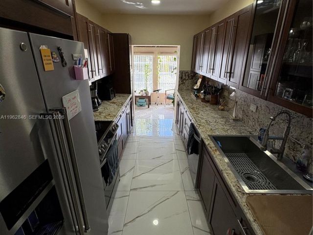 3-bedroom home for rent in North Miami Beach - 1655 NE 175th St - MondialRealty