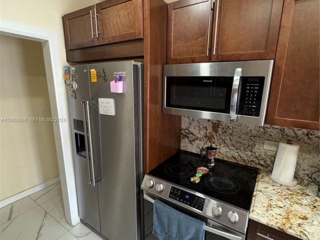3-bedroom home for rent in North Miami Beach - 1655 NE 175th St - MondialRealty