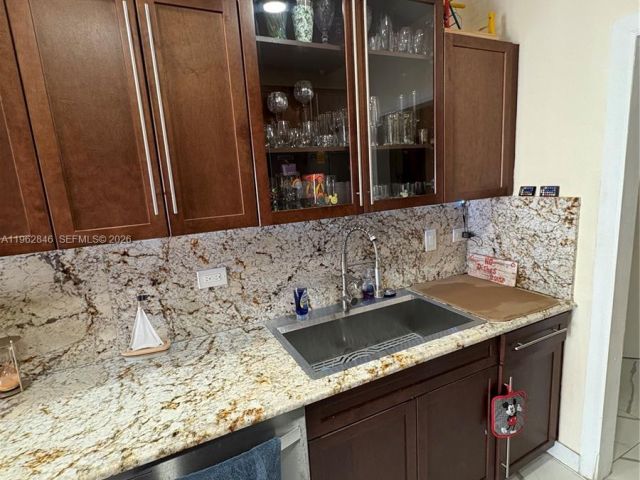 3-bedroom home for rent in North Miami Beach - 1655 NE 175th St - MondialRealty