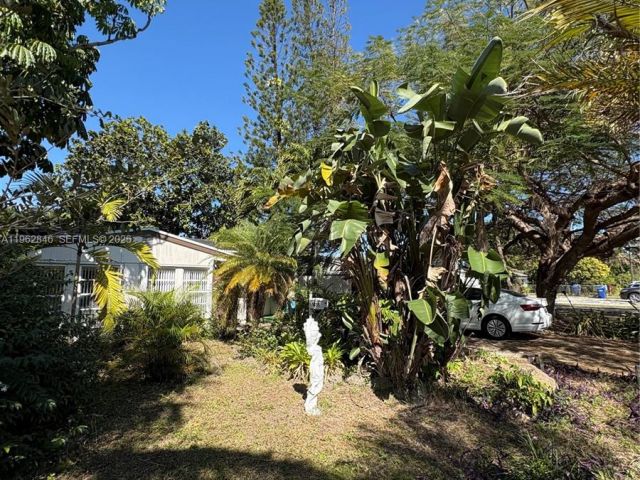 3-bedroom home for rent in North Miami Beach - 1655 NE 175th St - MondialRealty