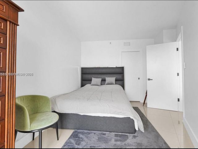 Apartment for rent  Unit #2508 - photo 7403403