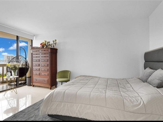 Apartment for rent  Unit #2508 - photo 7403404