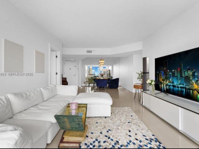 Apartment for rent  Unit #2508 - photo 7403409