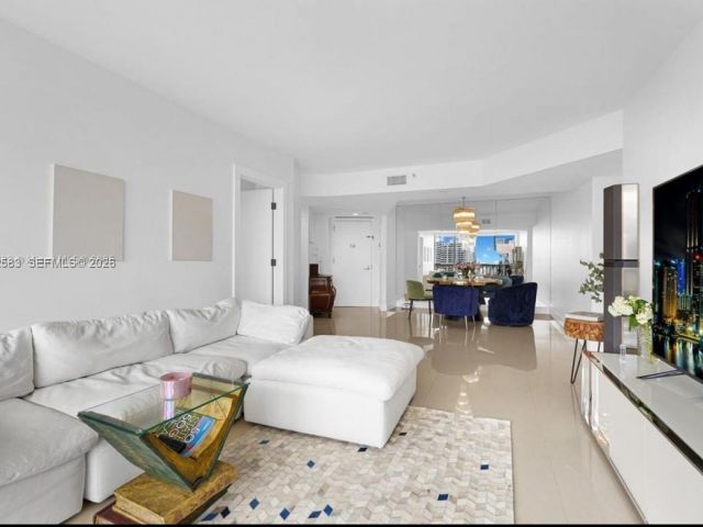 Apartment for rent  Unit #2508 - photo 7403410