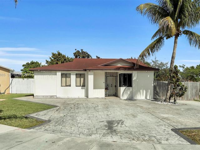 Home for sale at 12201 SW 194th Ter - photo 7439449