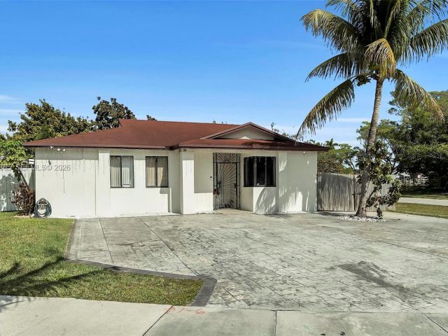 Home for sale at 12201 SW 194th Ter - photo 7439451