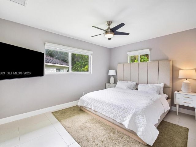 Home for rent at 1019 NE 115th St 1019 - photo 7401107