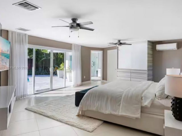 Home for rent at 1019 NE 115th St 1019 - photo 7401109