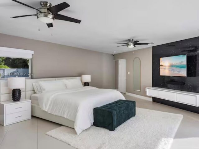 Home for rent at 1019 NE 115th St 1019 - photo 7401112