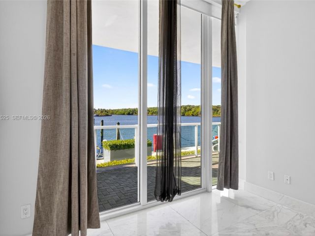 Apartment for rent  Unit #102 - photo 7530596