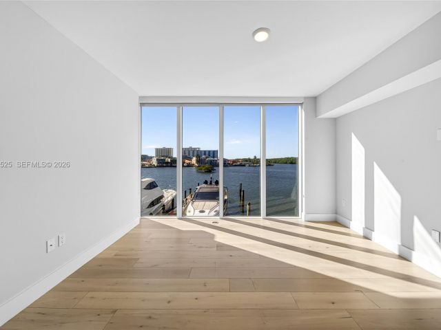 Apartment for rent  Unit #102 - photo 7530603