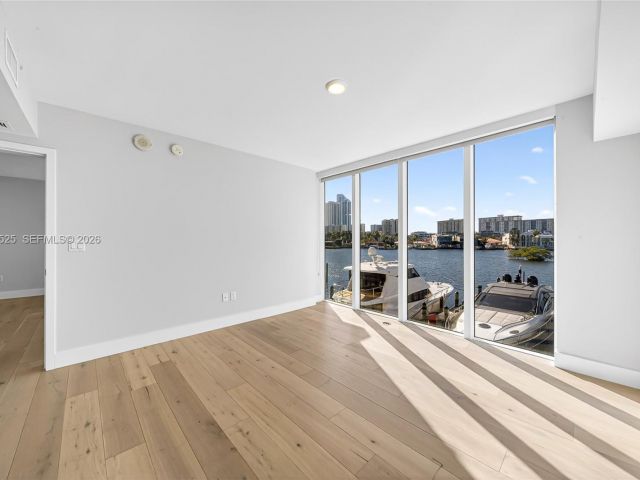 Apartment for rent  Unit #102 - photo 7530604