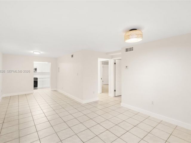 Home for rent at 6365 SW 33rd St - photo 7434417