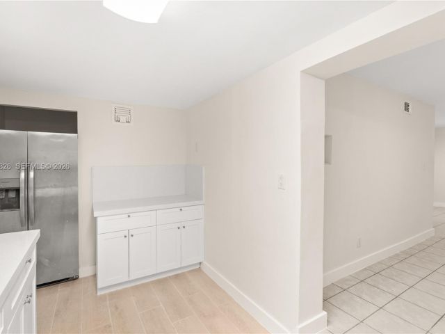 Home for rent at 6365 SW 33rd St - photo 7434421