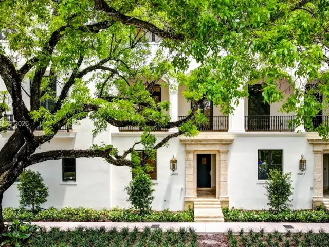 4-bedroom home for rent in Coral Gables - 2609 Anderson Rd 2609 - MondialRealty