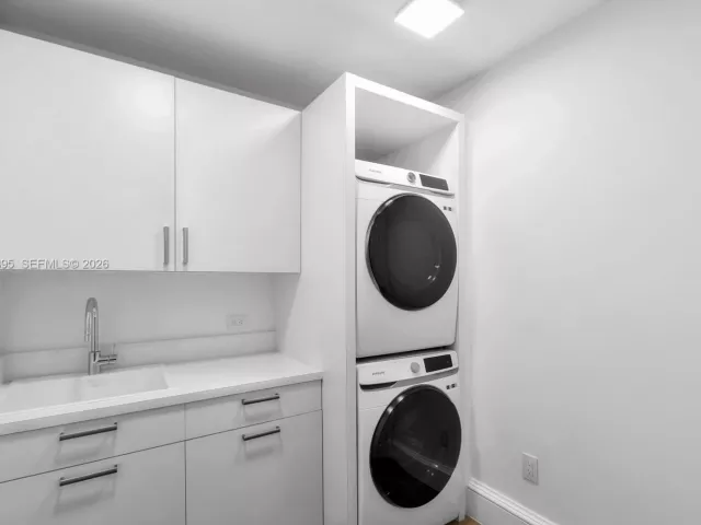 4-bedroom home for rent in Coral Gables - 2609 Anderson Rd 2609 - MondialRealty