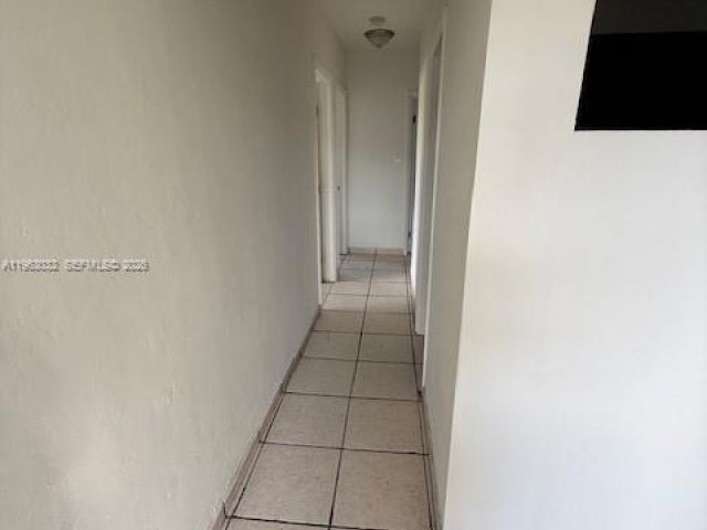 3-bedroom home for rent in Miami - 14620 Monroe St x - MondialRealty