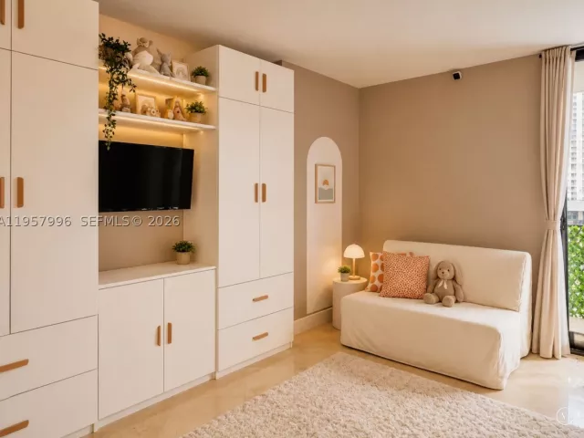 2-bedroom condo for sale in Miami - 520 Brickell Key Dr A1904 - MondialRealty