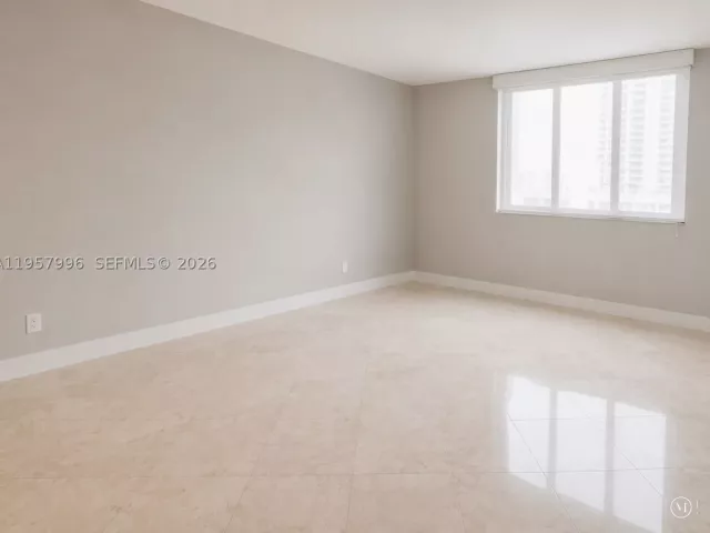 2-bedroom condo for sale in Miami - 520 Brickell Key Dr A1904 - MondialRealty