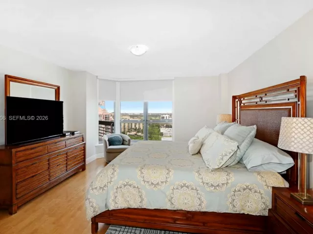 2-bedroom condo for sale in Aventura -  - MondialRealty