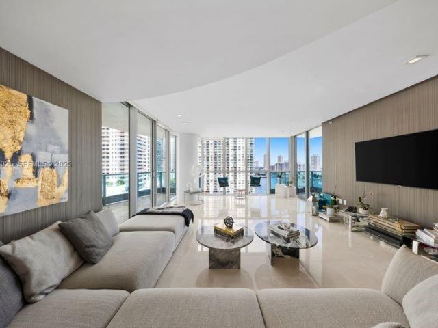 Apartment for sale  Unit #1602 - photo 7429205