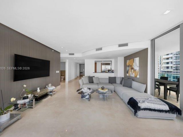 Apartment for sale  Unit #1602 - photo 7429206