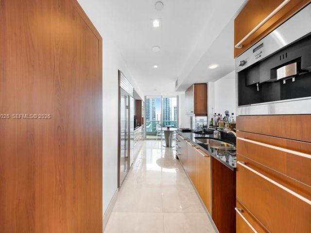 Apartment for sale  Unit #1602 - photo 7429208