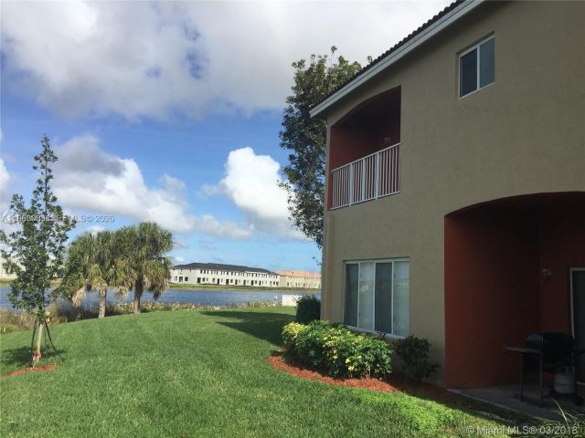 3-bedroom home for rent in Homestead - 1904 SE 23rd Ave 1904 - MondialRealty