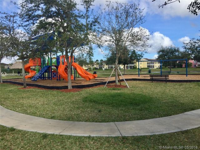 3-bedroom home for rent in Homestead - 1904 SE 23rd Ave 1904 - MondialRealty