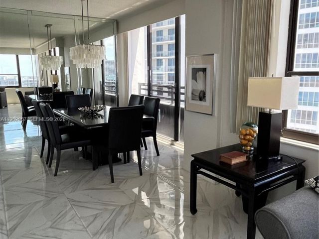 Apartment for rent  Unit #1201 - photo 7406045