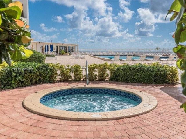 Apartment for rent  Unit # - photo 7406012