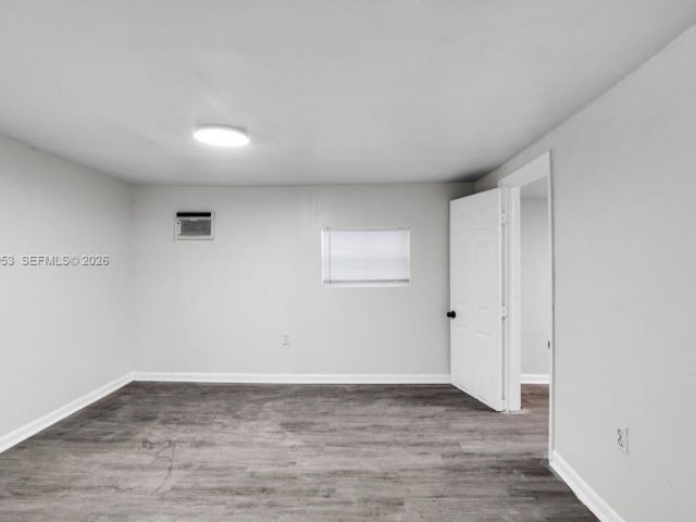 4-bedroom home for rent in Miami - 914 NW 80th St 1 - MondialRealty