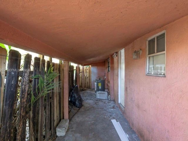 4-bedroom home for rent in Miami - 914 NW 80th St 1 - MondialRealty
