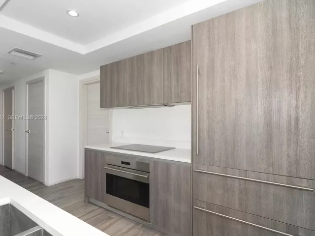 3-bedroom condo for sale in Miami - 801 S Miami Ave 1409 - MondialRealty