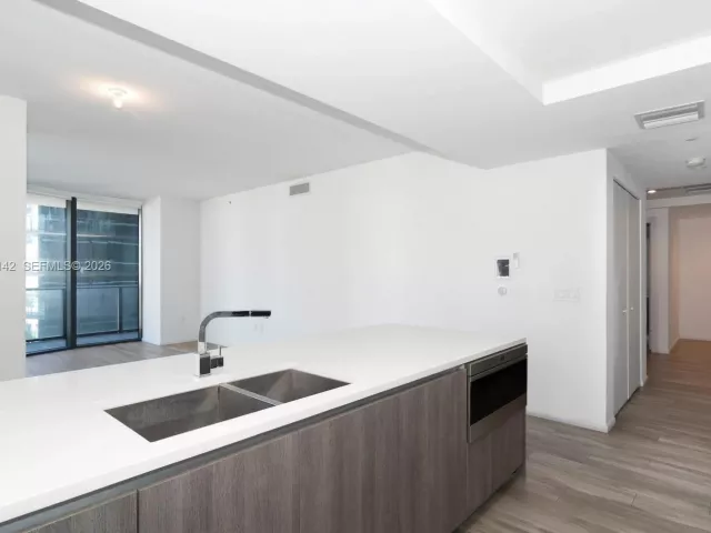 3-bedroom condo for sale in Miami - 801 S Miami Ave 1409 - MondialRealty