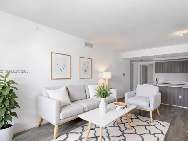 3-bedroom condo for sale in Miami - 801 S Miami Ave 1409 - MondialRealty