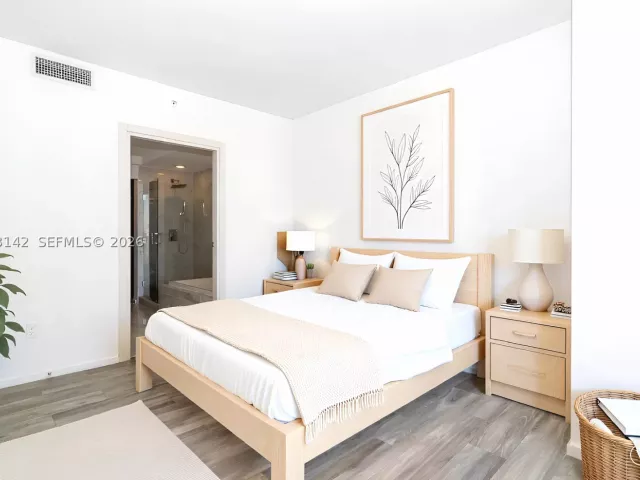 3-bedroom condo for sale in Miami - 801 S Miami Ave 1409 - MondialRealty