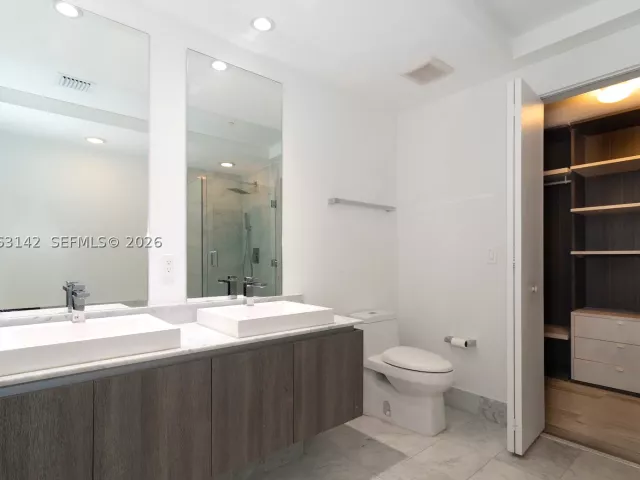 3-bedroom condo for sale in Miami - 801 S Miami Ave 1409 - MondialRealty