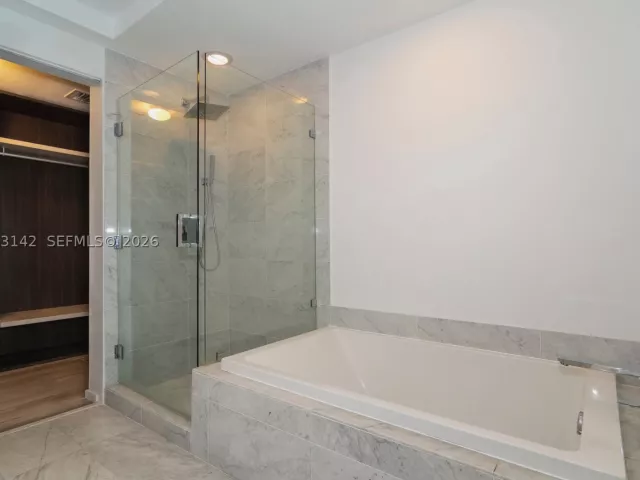 3-bedroom condo for sale in Miami - 801 S Miami Ave 1409 - MondialRealty